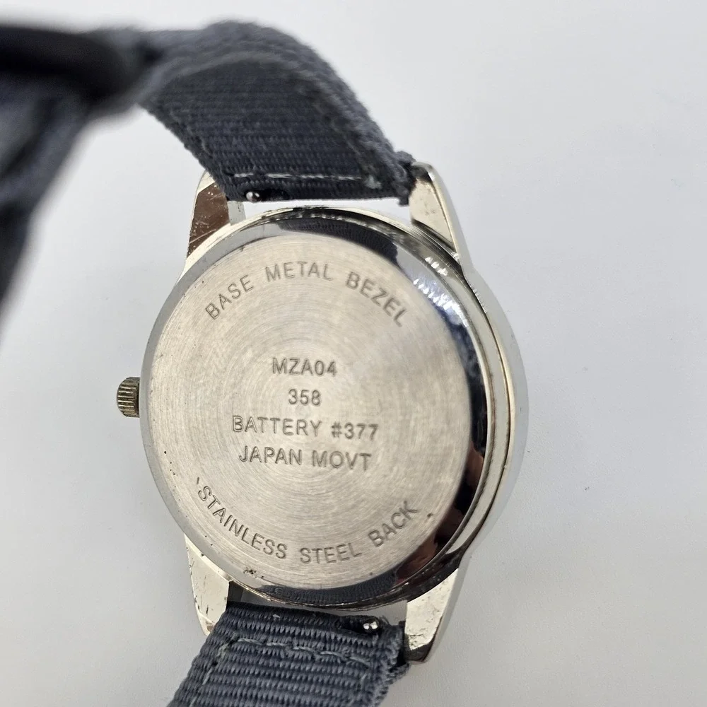 Men's Analog Watch 37MM‎ Black Dial NEW Gray Canvas Bands NEW Battery